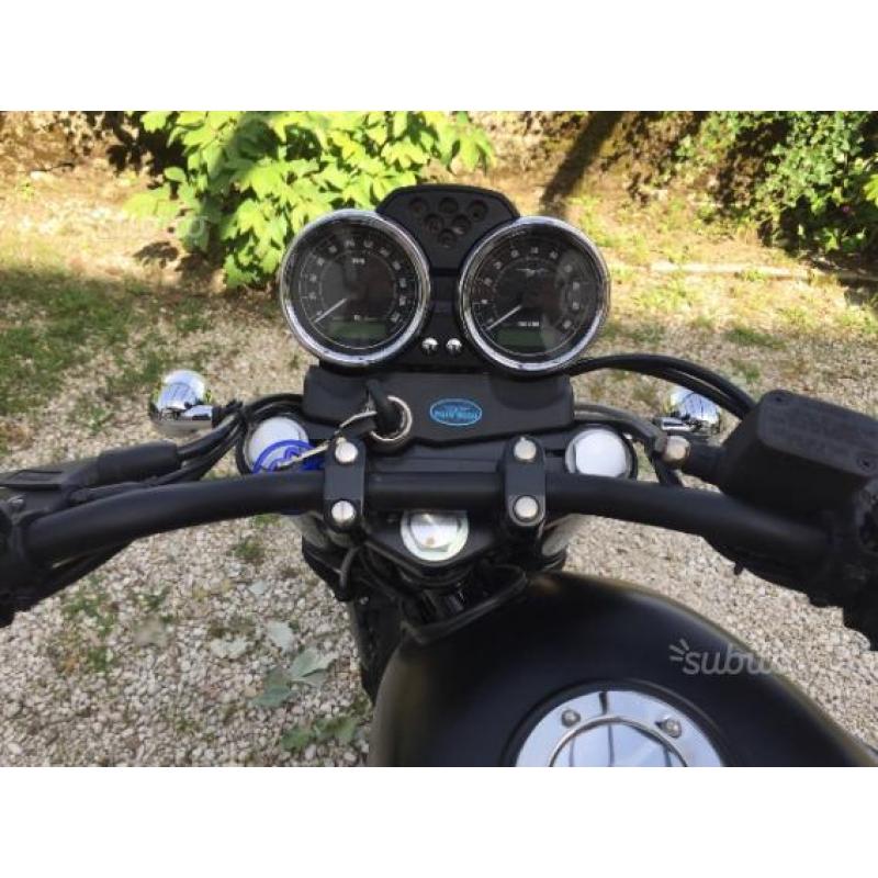 Moto Guzzi V7 II - 2014