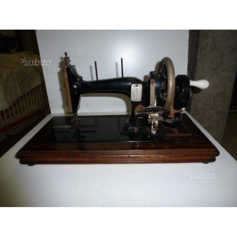 Macchine da cucire antiche