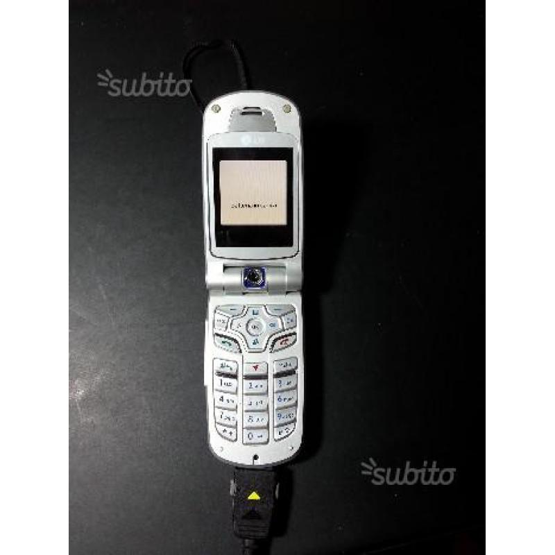 LG U8330 Videocellulare + Carica batteria original