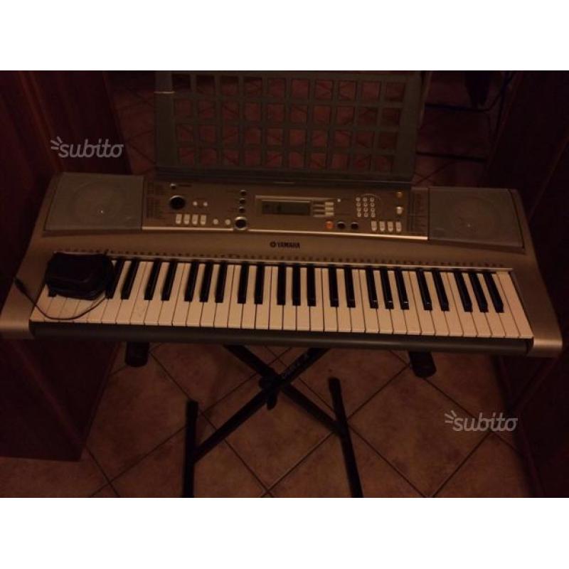Tastiera Yamaha psr e313