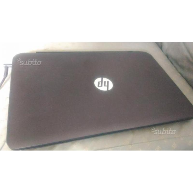 PC Notebook HP modello 250 G3 da 15,6" polli